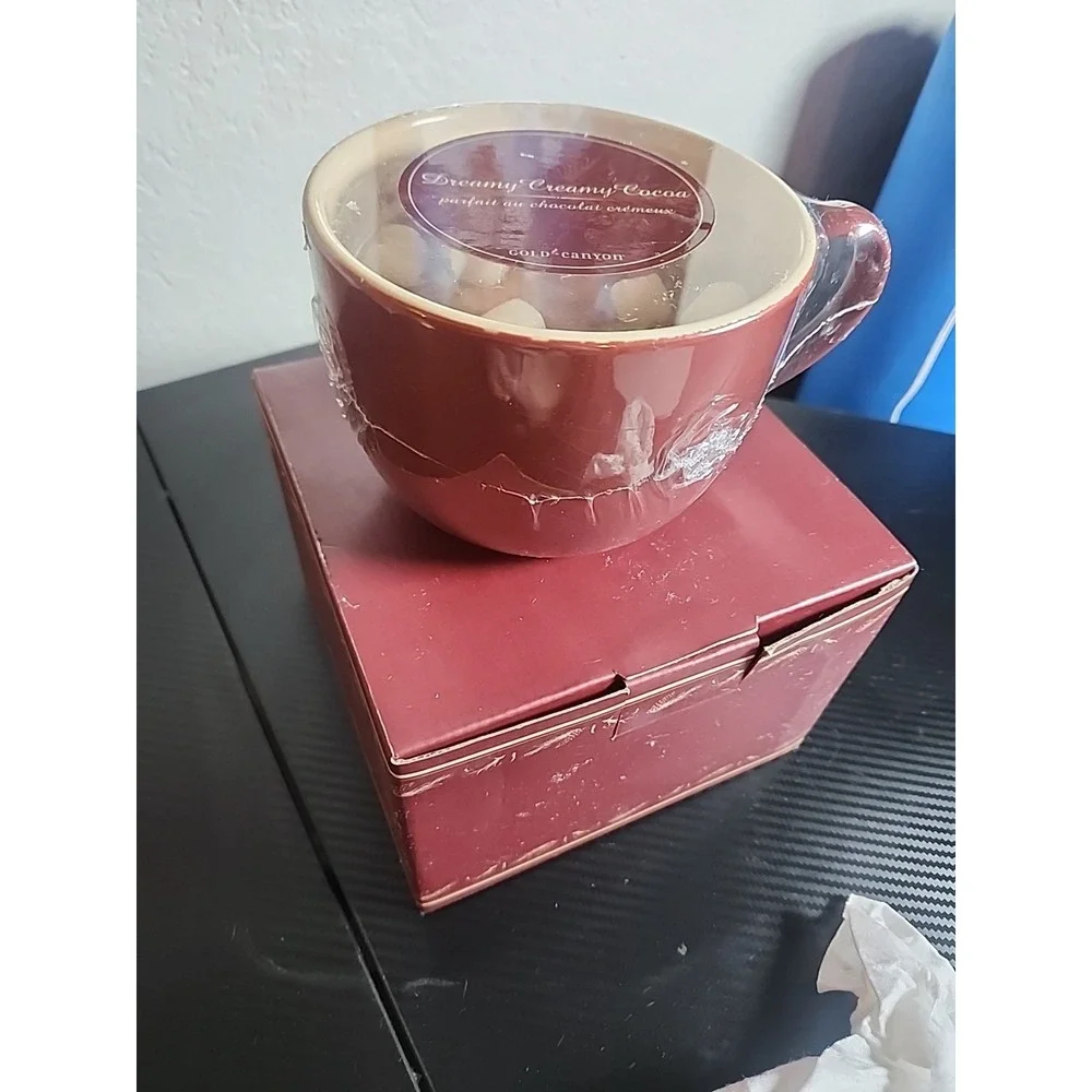 New Gold Canyon Candle 13 Oz 